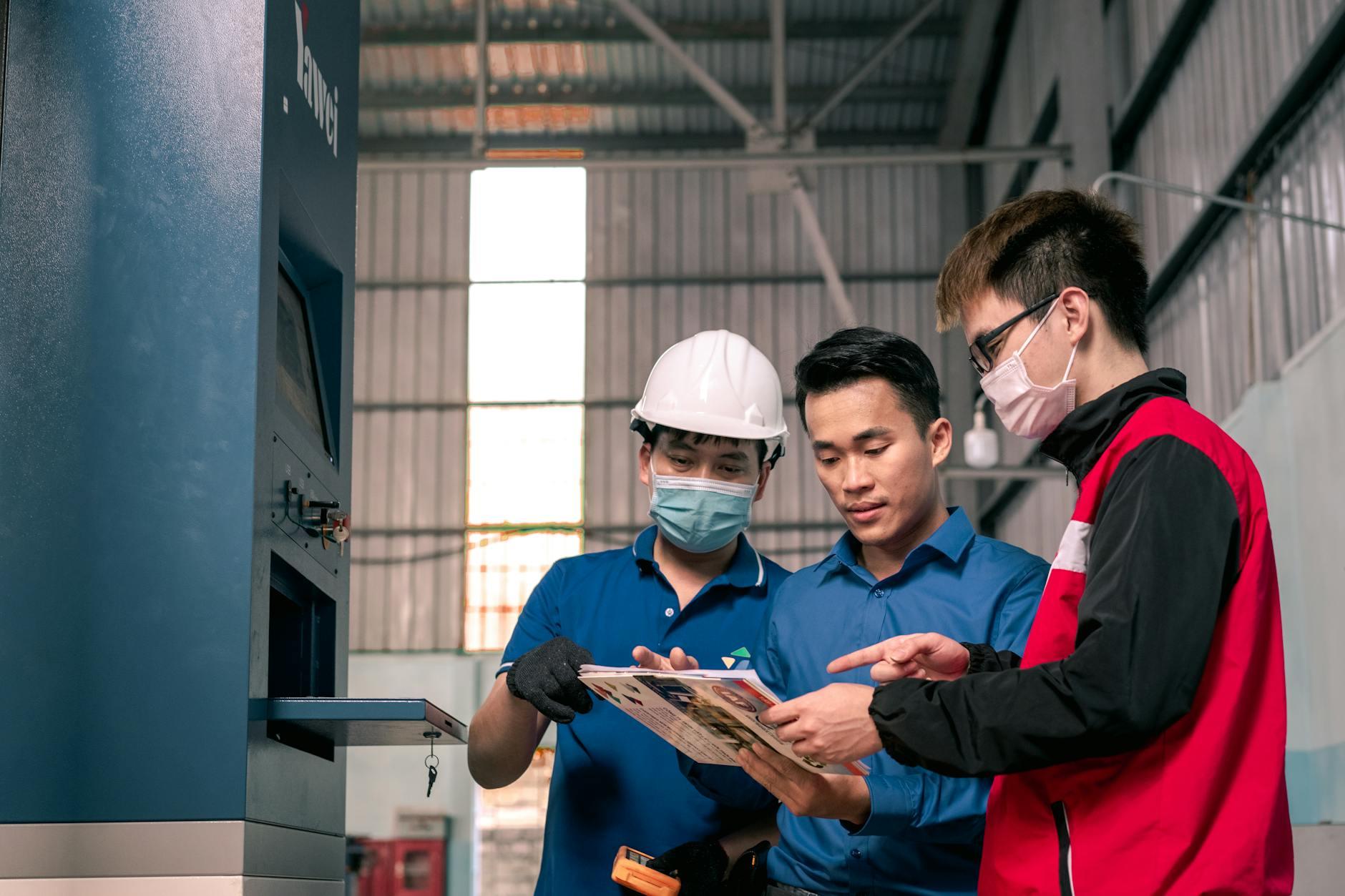 Cómo los Profesionales de Manufacturing Procesan PDFs de Forma Segura